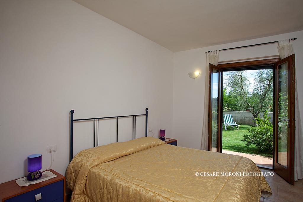 Residence Ai Campi Da Golf Saturnia Room photo