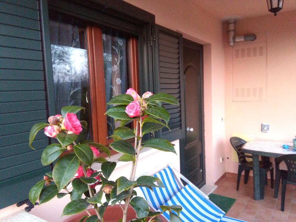 Residence Ai Campi Da Golf Saturnia Exterior photo